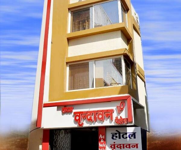 Hotel Vrandavan Palace, Ujjain 1
